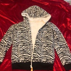 Crazy8 girls zebra print jacket with sherpa lining sz 14 (XL)